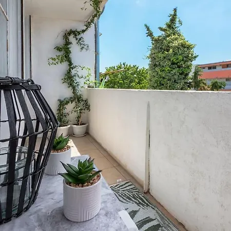 Frana's Place شقة سبليت